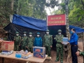 Đoàn Khối các cơ quan tỉnh và Đoàn thanh niên Bộ chỉ huy bộ đội Biên phòng tỉnh thăm cán bộ, chiến sĩ tuyến biên giới Việt-Lào