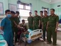 Công an huyện Tây Giang xây dựng hình ảnh đẹp về người chiến sĩ CAND trong “chiến dịch” cấp CCCD.