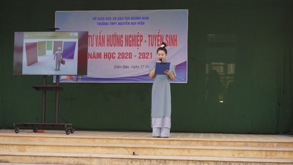Đoàn trường THPT Nguyễn Duy Hiệu tổ chức Ngày hội Tư vấn Hướng nghiệp