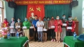Cơ quan Tỉnh đoàn tặng quà hỗ trợ Nhân dân xã kết nghĩa Mà Cooih