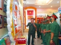 BCH Quân sự tỉnh: Thăm quan Nhà truyền thống Lực lượng vũ trang Nhân dân tỉnh