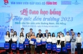 Trao 105 suất học bổng “Tiếp sức đến trường” cho tân sinh viên Quảng Nam, Đà Nẵng
