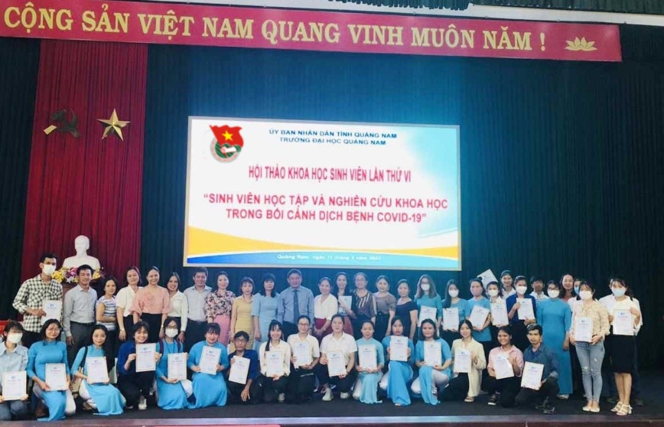 Trường Đại học Quảng Nam tổ chức hội thảo khoa học sinh viên