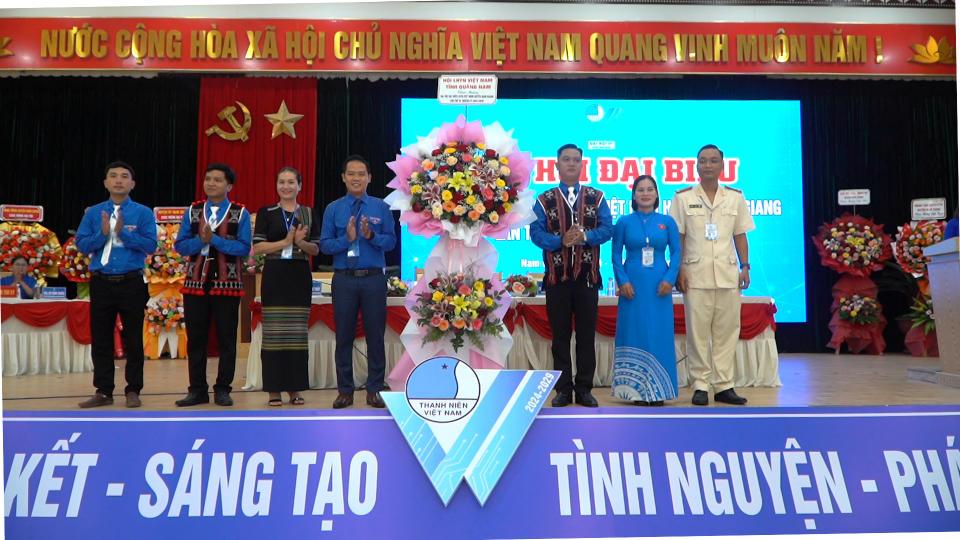 ptv thanh nien 11 7 00 04 42 00