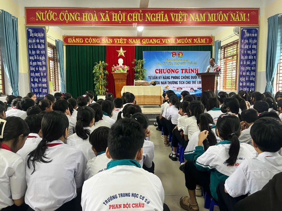 Clb tư vấn, trợ giúp trẻ em tỉnh: tổ chức tư vấn về phòng chống xâm hại bảo lực trẻ em