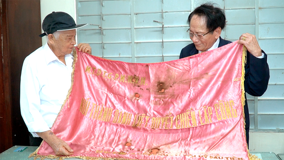 la co tham mau the quyet thang cua cac chien si trong le xuat quan